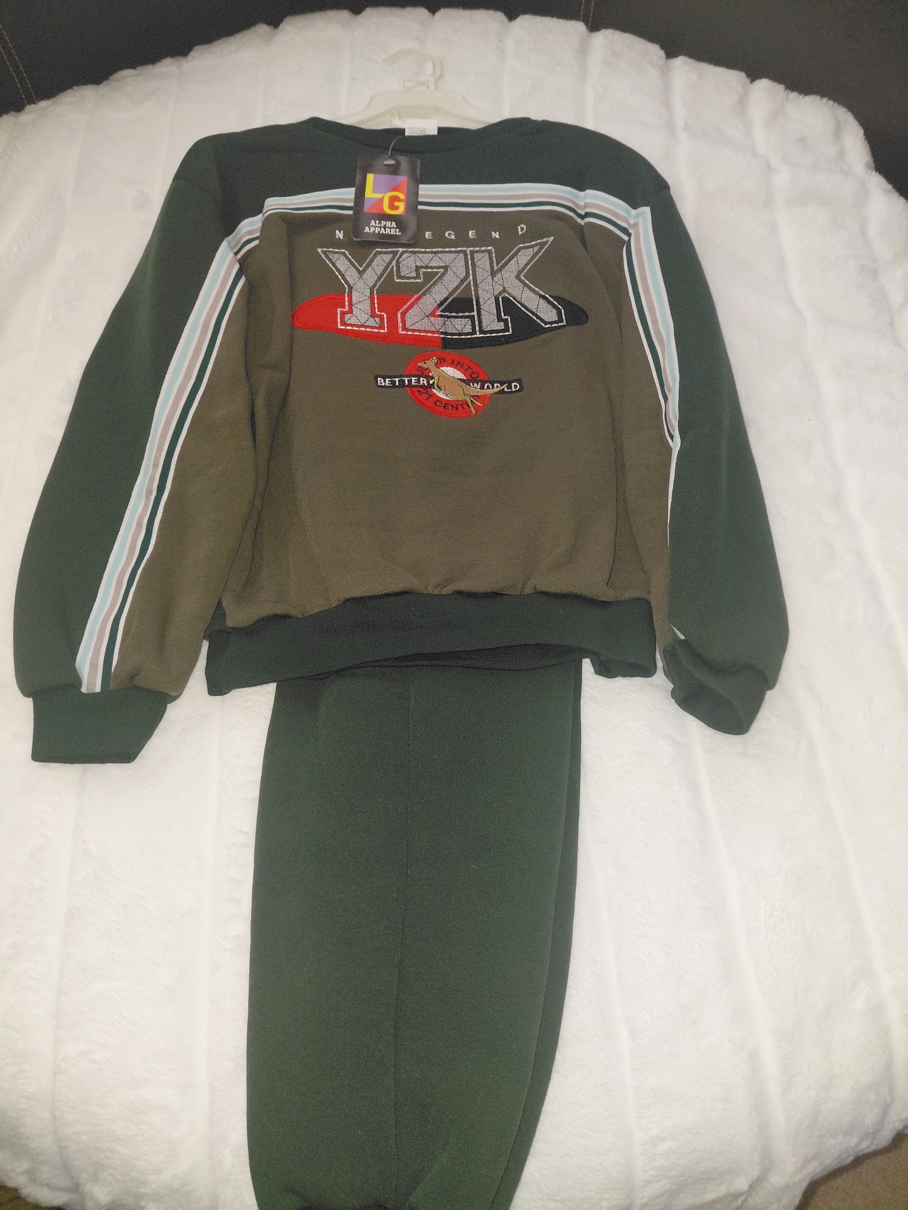Alpha Apparel Boys YZK Warmup Suit - Dark Green, White & Brown
