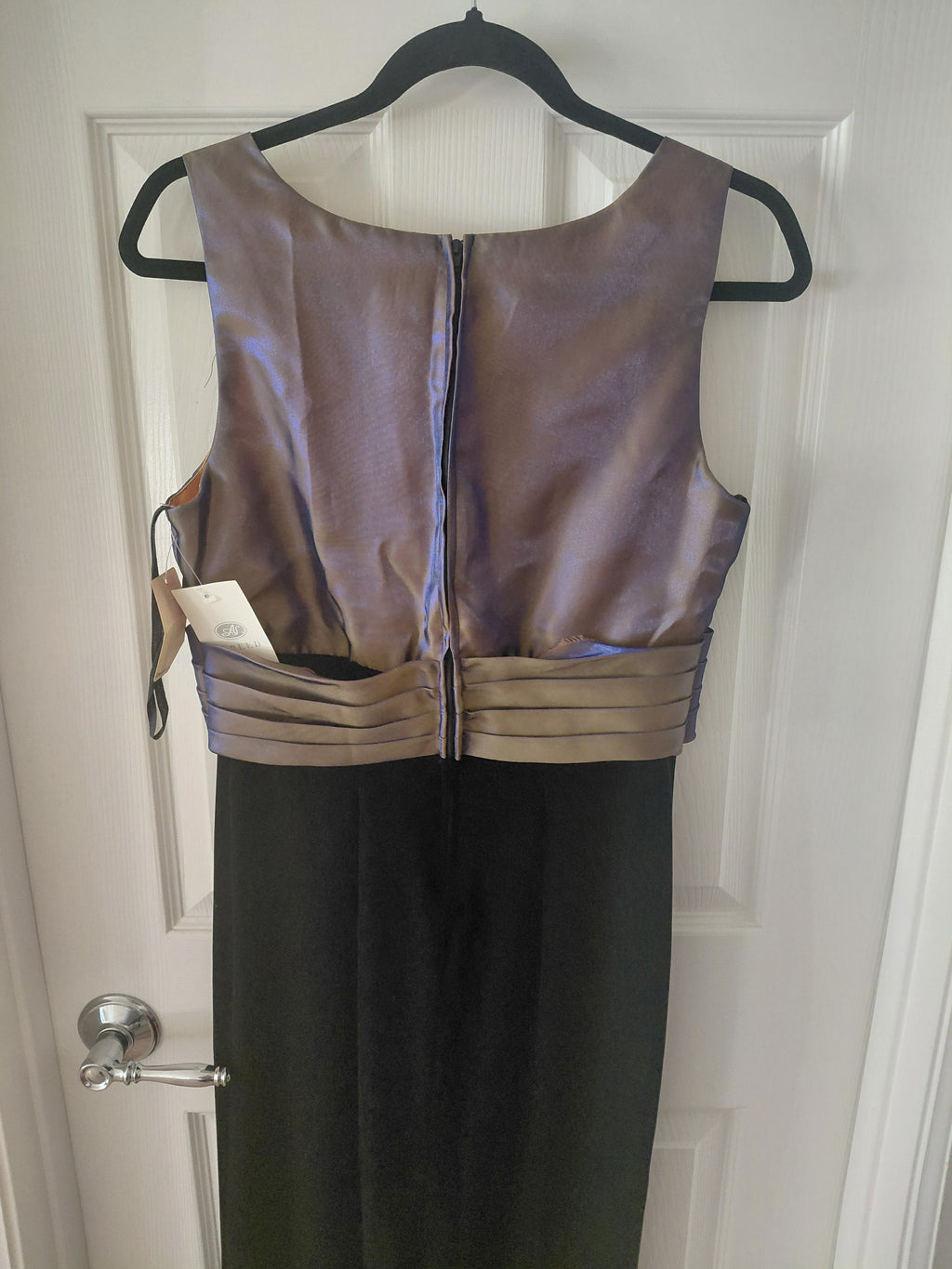 Veronica Women's Black Color-Changing Gown with Diamond Pin Belt