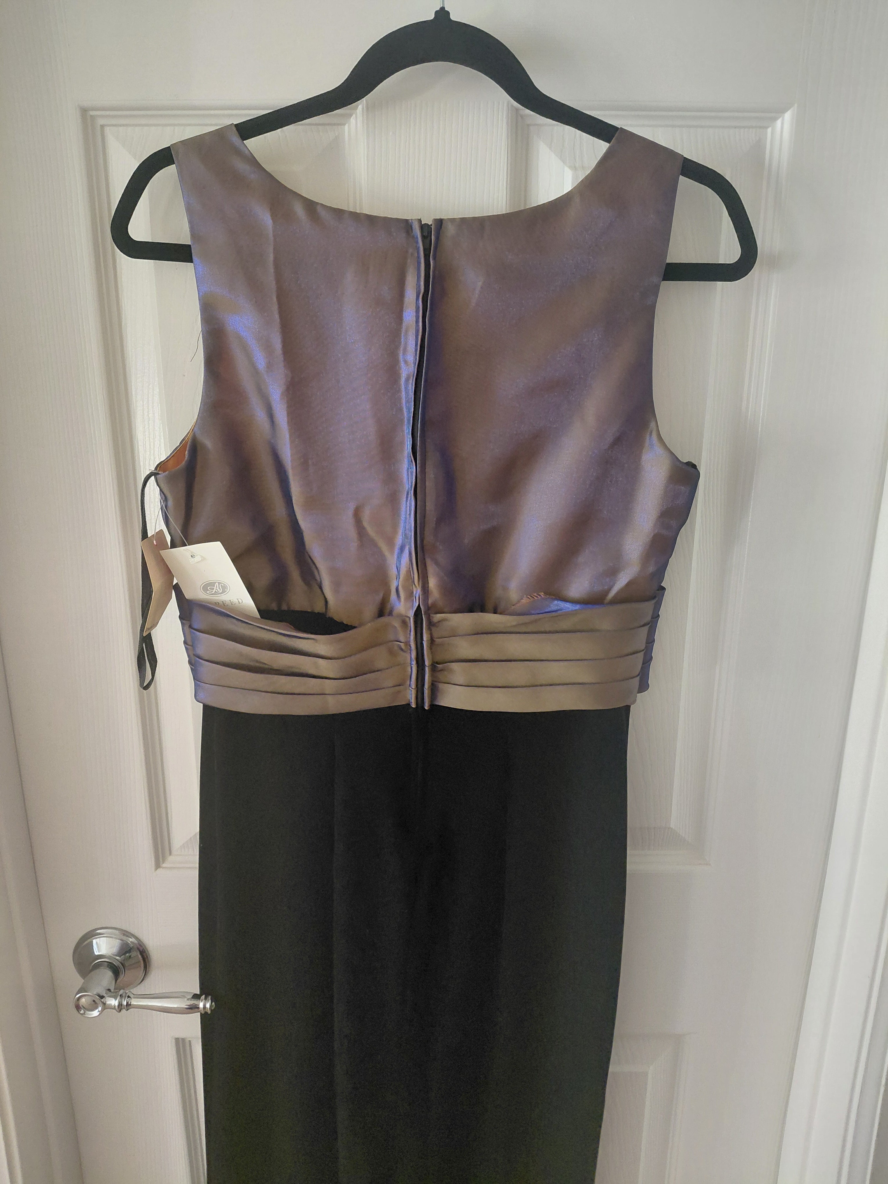 Veronica Women's Black Color-Changing Gown with Diamond Pin Belt