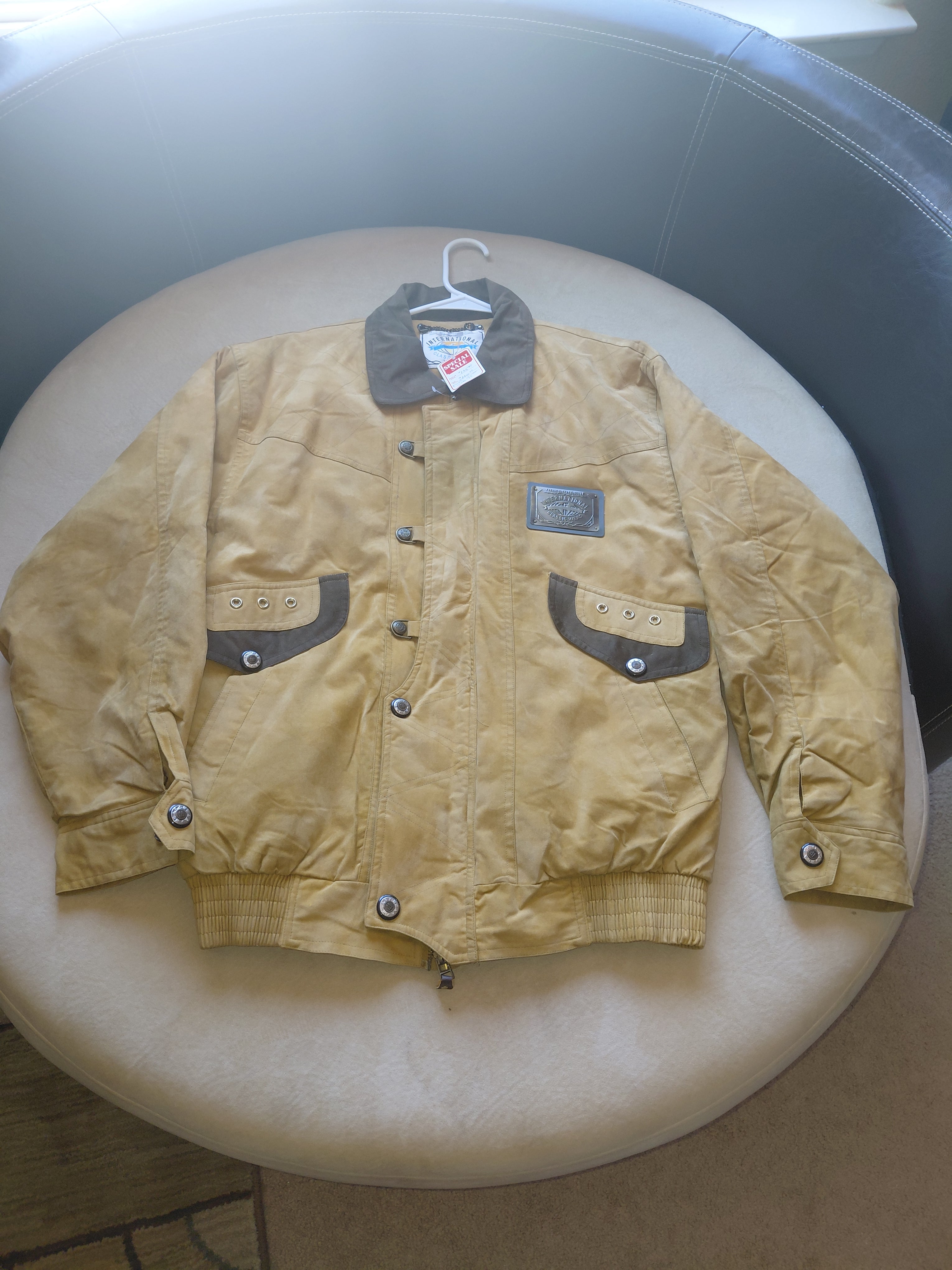 Rugged Canvas Winter Jacket – Beige with Brown Pockets & Collar, Snap Closure & Elastic Hem